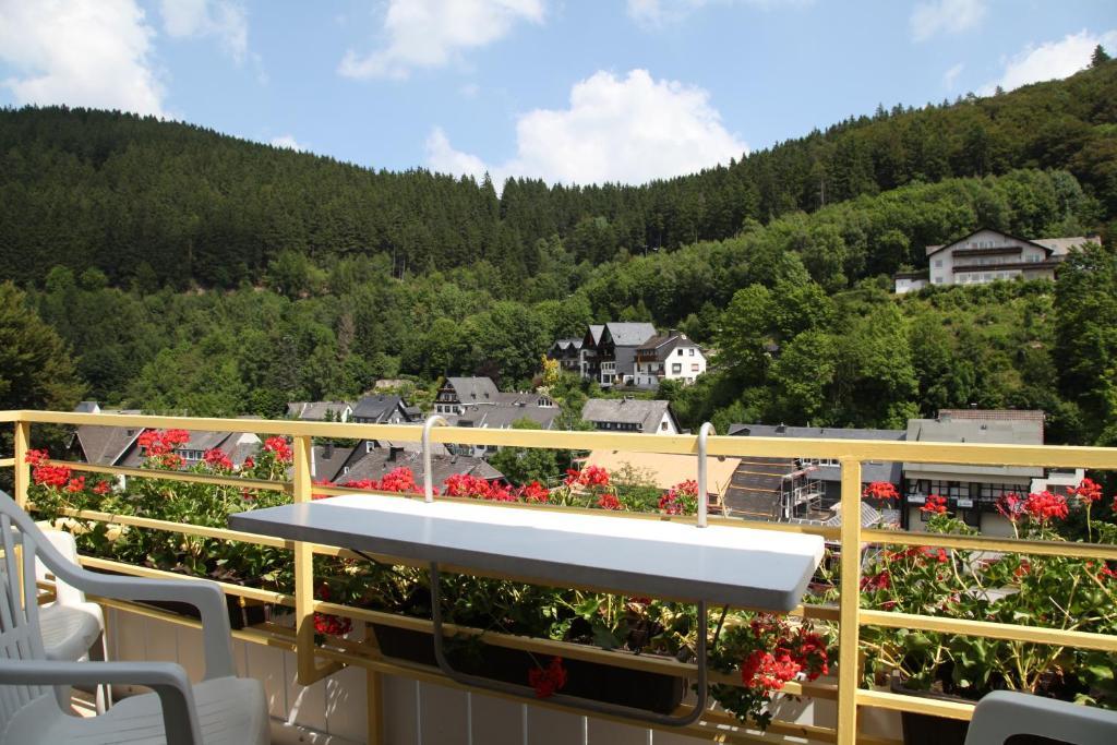 Appartementhaus Vierjahreszeiten Willingen  Zimmer foto